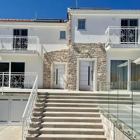 Beautiful Home In Orebic *