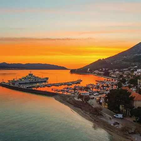 Holiday home In With Wifi *