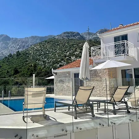 Holiday home In With Wifi Orebic