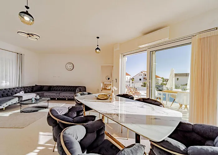 Casa de Férias In With Wifi Orebić